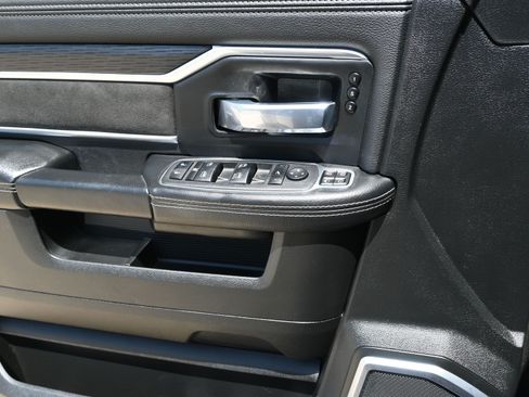 Used 2023 RAM 3500 Laramie AWD/4WD image 28