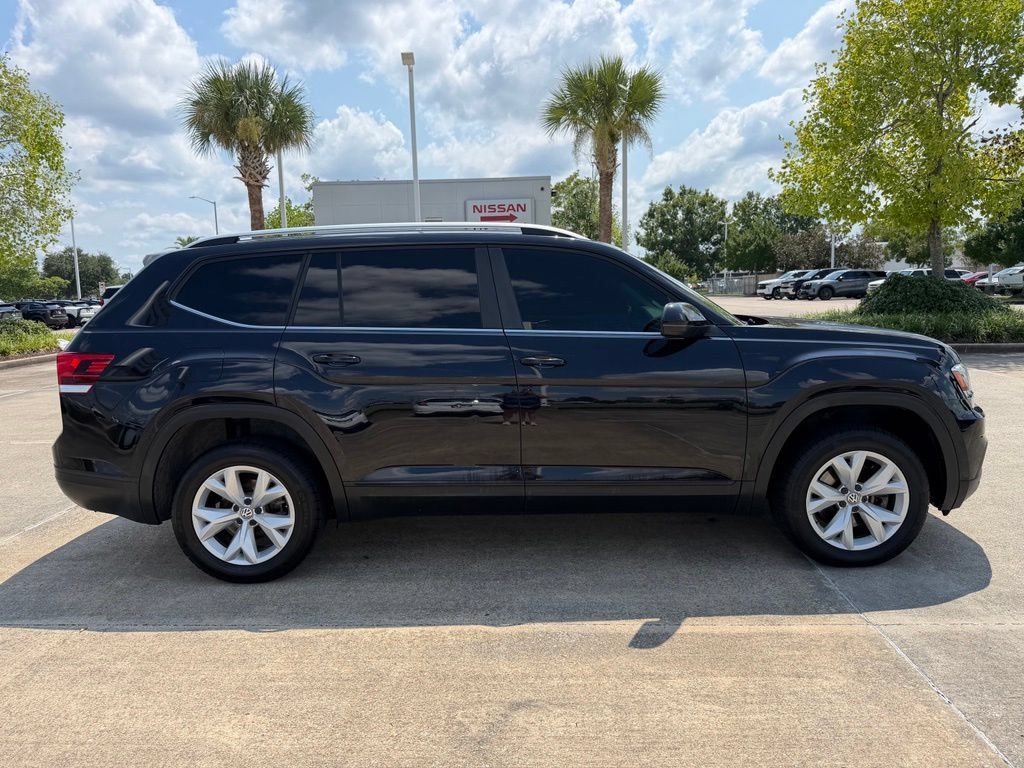 Used 2019 Volkswagen Atlas SE w/ Towing Package FWD image 5