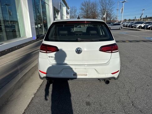 Used 2018 Volkswagen GTI SE w/ SE Leather Package image 6