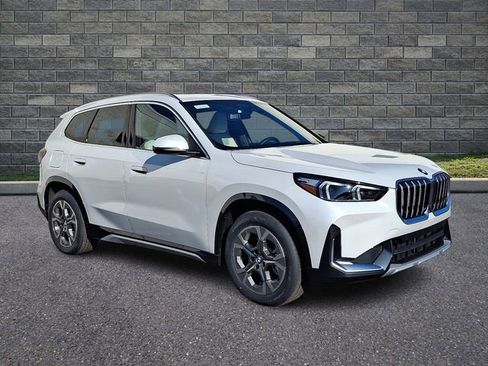 New 2026 BMW X1 xDrive28i AWD/4WD image 1