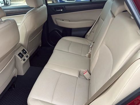 Used 2016 Subaru Outback 2.5i Limited AWD/4WD image 13