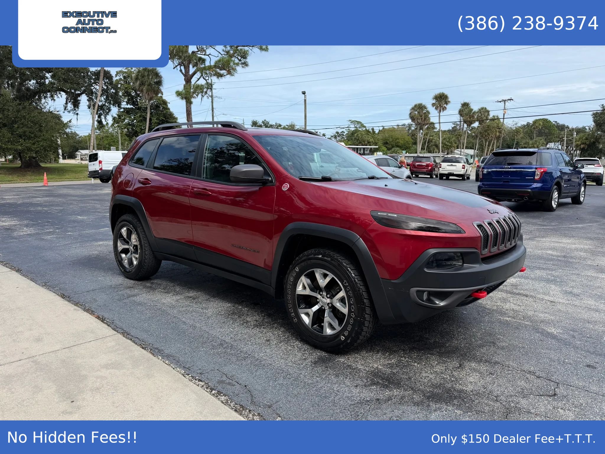 Used 2014 Jeep Cherokee Trailhawk w/ Comfort/Convenience Group AWD/4WD image 3