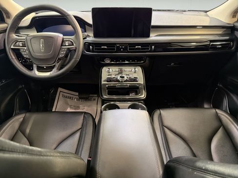 Used 2023 Lincoln Nautilus FWD w/ Premium Package image 23
