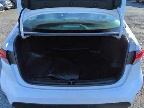 Certified 2023 Toyota Corolla LE image 5