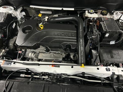 Used 2024 GMC Terrain SLT w/ Elevation Edition image 27