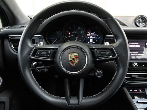 Certified 2024 Porsche Macan GTS AWD/4WD image 13