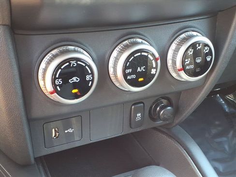 Used 2023 Mitsubishi Outlander Sport ES AWD/4WD image 7