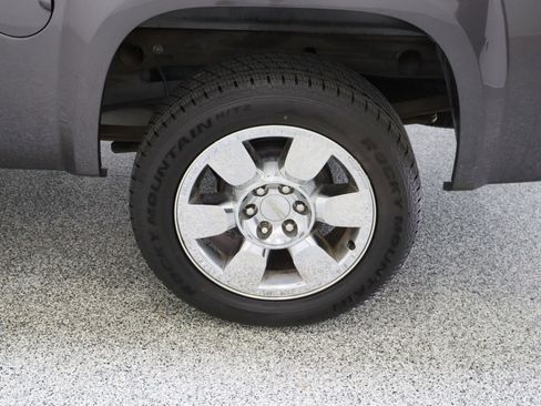 Used 2011 GMC Sierra 1500 SLE w/ Texas Edition RWD image 11