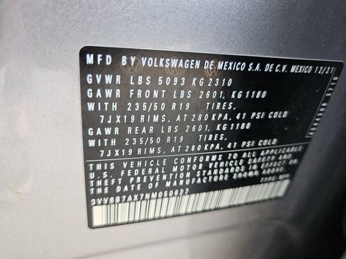 Used 2022 Volkswagen Tiguan SE R-Line AWD/4WD image 53