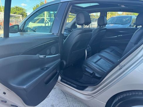 Used 2014 BMW 535i Gran Turismo image 12