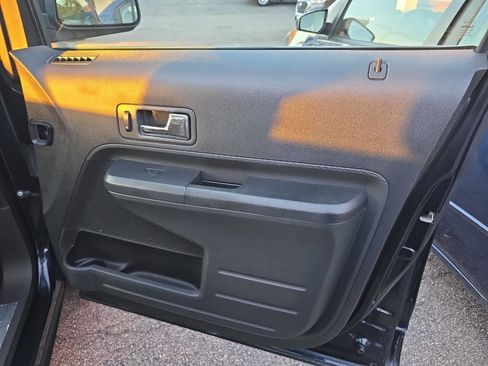 Used 2009 Ford Edge Limited image 25