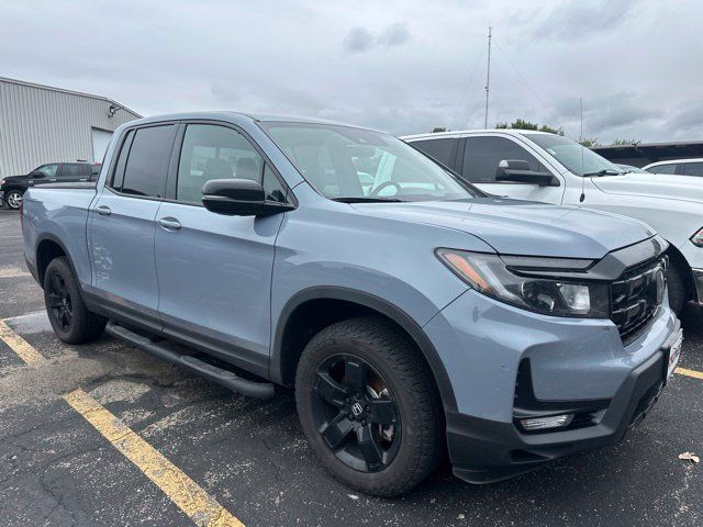 Used 2025 Honda Ridgeline Black Edition image 2