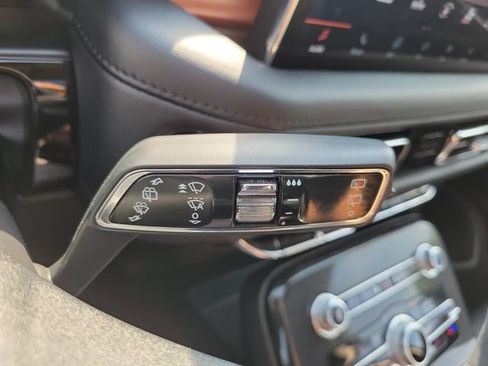 Used 2023 Lincoln Nautilus Reserve AWD/4WD image 16