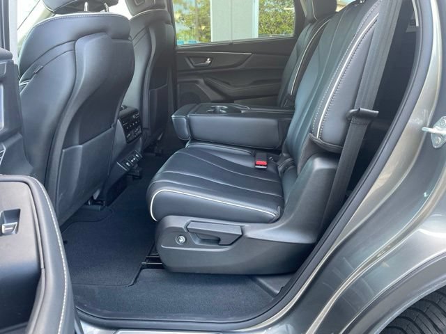Used 2023 Acura MDX w/ Advance Package AWD/4WD image 16