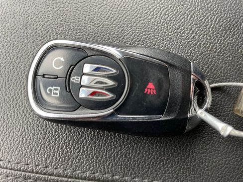 Used 2025 Buick Encore GX Preferred image 21