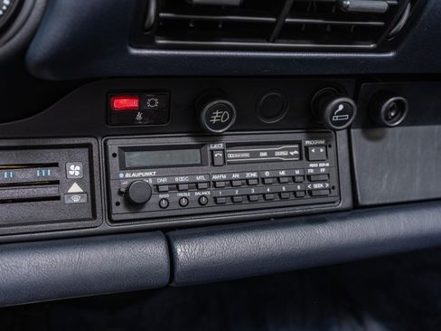 Used 1989 Porsche 911 Carrera RWD image 39
