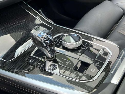 Used 2020 BMW X7 xDrive40i w/ M Sport Package AWD/4WD image 28