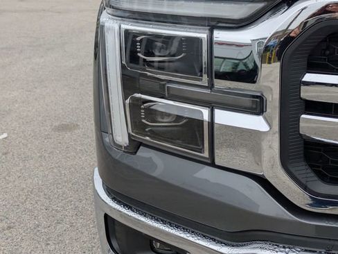 Used 2025 Ford F150 Lariat AWD/4WD image 10