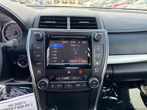 Used 2017 Toyota Camry XSE FWD image 16