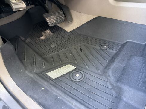 Used 2019 Chevrolet Tahoe LT AWD/4WD image 16