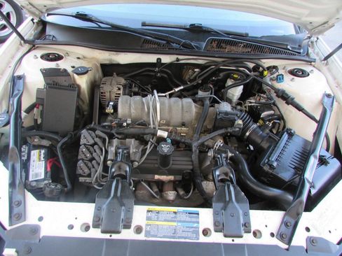 Used 2006 Buick LaCrosse CXL w/ Driver Confidence Package FWD image 24