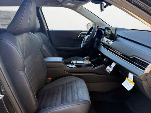 New 2026 Mitsubishi Outlander SE image 12