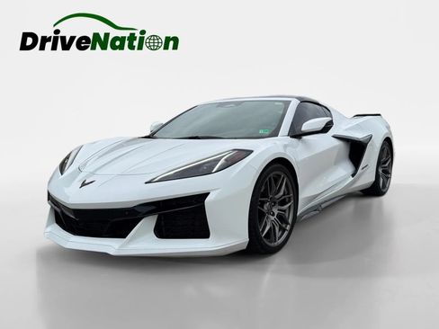 Used 2024 Chevrolet Corvette Z06 RWD image 1