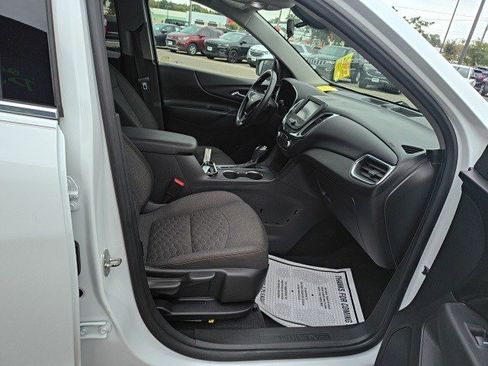 Used 2018 Chevrolet Equinox LT image 18