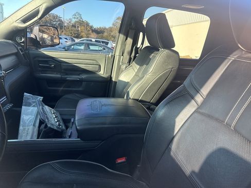 Used 2022 RAM 2500 Limited image 9