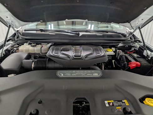 Used 2023 Jeep Grand Wagoneer Series III image 37