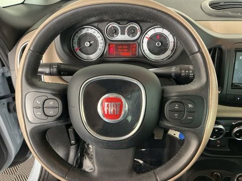 Used 2015 FIAT 500L Lounge FWD image 16