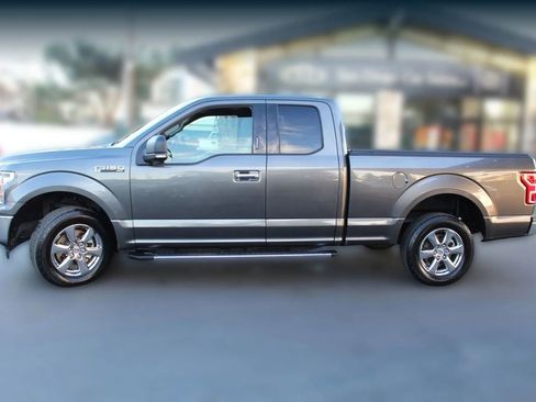 Used 2018 Ford F150 XLT w/ Equipment Group 302A Luxury image 2
