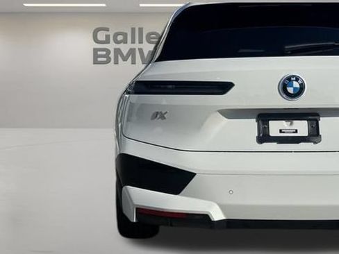 Used 2022 BMW iX xDrive50 w/ Premium Package AWD/4WD image 22