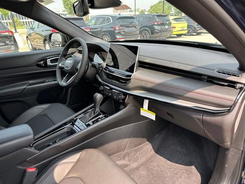 New 2026 Jeep Compass Trailhawk AWD/4WD image 15