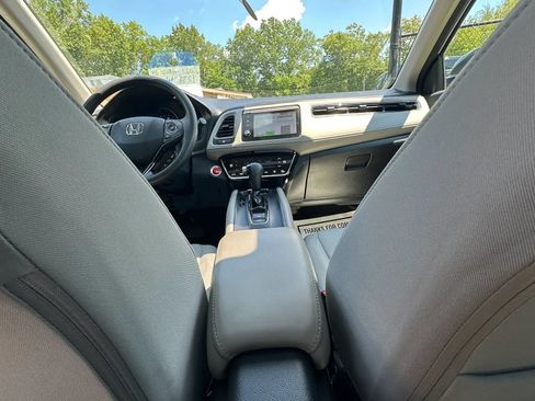 Used 2021 Honda HR-V EX image 24
