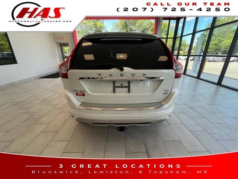 Used 2017 Volvo XC60 T6 Dynamic w/ Preferred Option Package AWD/4WD image 5