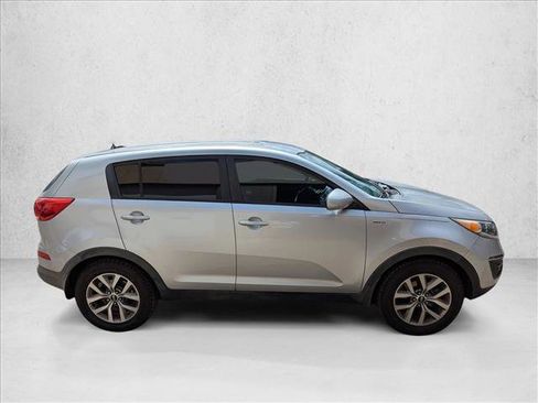 Used 2016 Kia Sportage LX AWD/4WD image 4