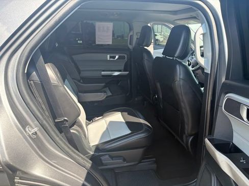 Used 2023 Ford Explorer XLT w/ Equipment Group 202A AWD/4WD image 36