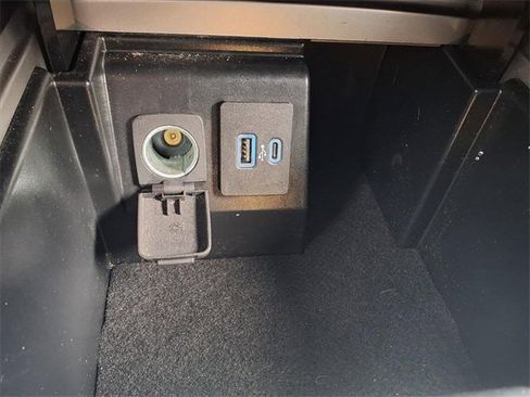 Used 2023 Ford Explorer XLT w/ Equipment Group 202A image 26