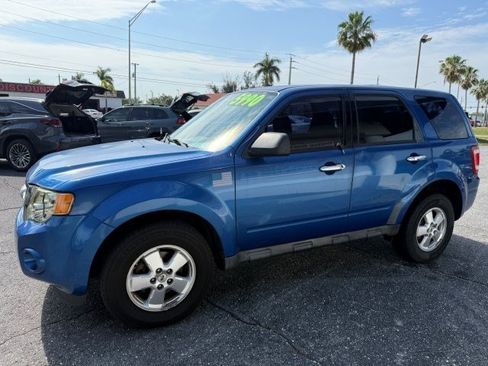 Used 2012 Ford Escape XLS FWD image 3