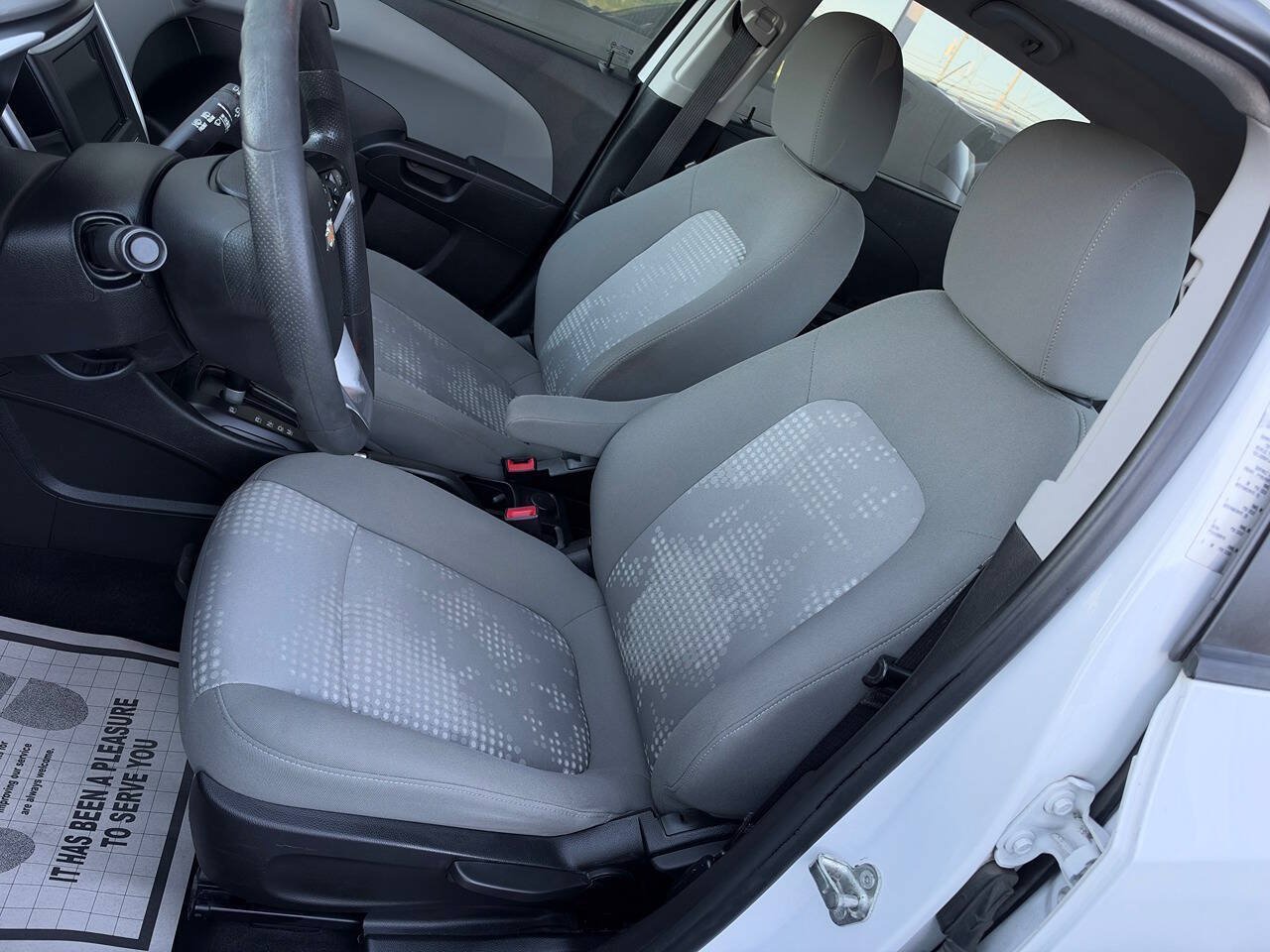 Used 2018 Chevrolet Sonic LT FWD image 8