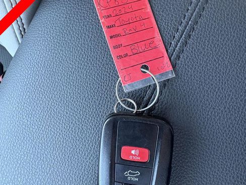 Used 2024 Toyota RAV4 Limited image 32