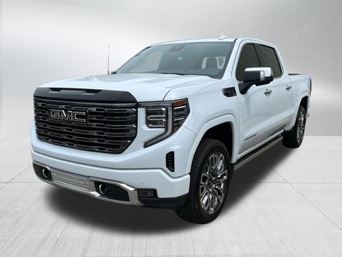 Used 2026 GMC Sierra 1500 Denali Ultimate AWD/4WD image 1