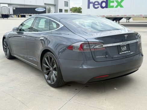 Used 2016 Tesla Model S 60 image 10