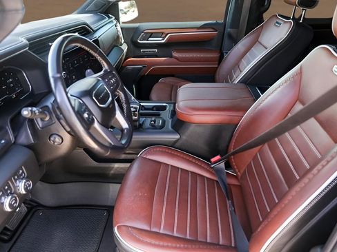 Used 2023 GMC Sierra 1500 Denali Ultimate image 9