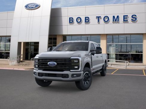 New 2026 Ford F250 Platinum AWD/4WD image 3