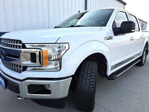 Used 2020 Ford F150 XLT w/ Equipment Group 302A Luxury AWD/4WD image 3