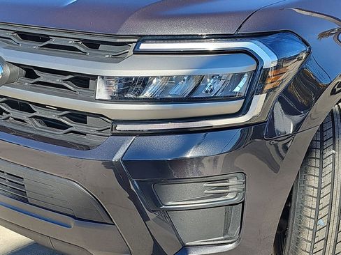 Used 2024 Ford Expedition XLT image 35