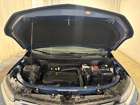 Used 2026 Chevrolet Equinox LT w/ Convenience Package II AWD/4WD image 8