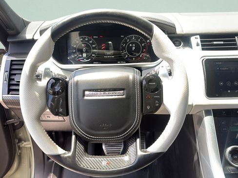 Used 2022 Land Rover Range Rover Sport SVR Carbon Edition AWD/4WD image 18